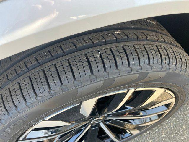 2026 Volvo XC90 Ultra, B6 AWD Gas (mild hybrid), Gasoline, Bright, 7 Seats