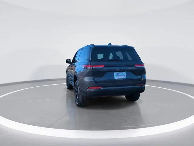 2026 Jeep Grand Cherokee Altitude 4x4
