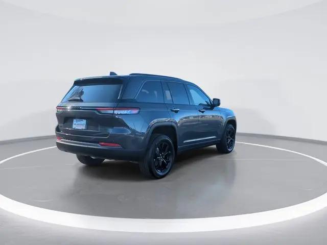 2026 Jeep Grand Cherokee Altitude 4x4