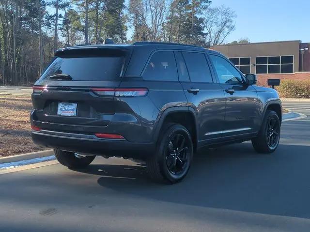 2026 Jeep Grand Cherokee Altitude 4x4