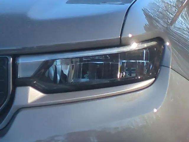 2026 Jeep Grand Cherokee Altitude 4x4