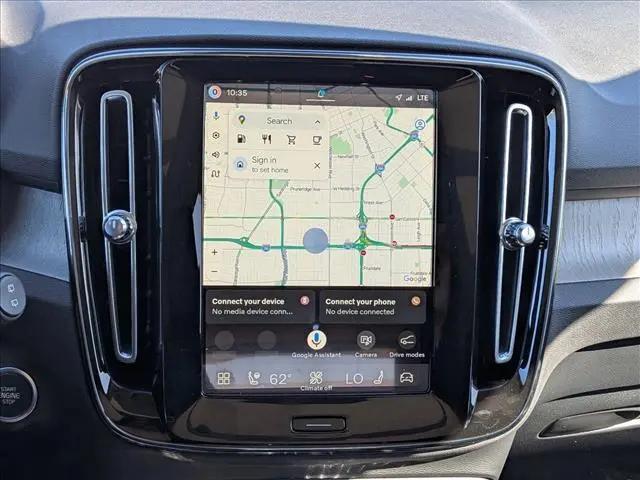 2026 Volvo XC40 Plus, B5 AWD Gas (mild hybrid), Dark