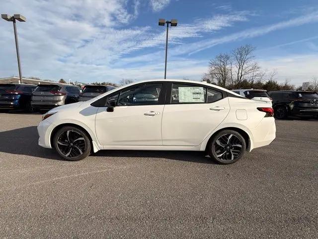 2025 Nissan Versa 1.6 SR
