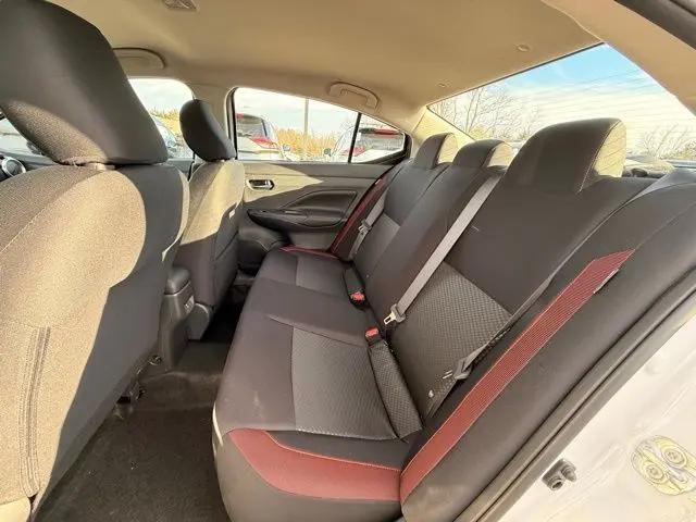 2025 Nissan Versa 1.6 SR