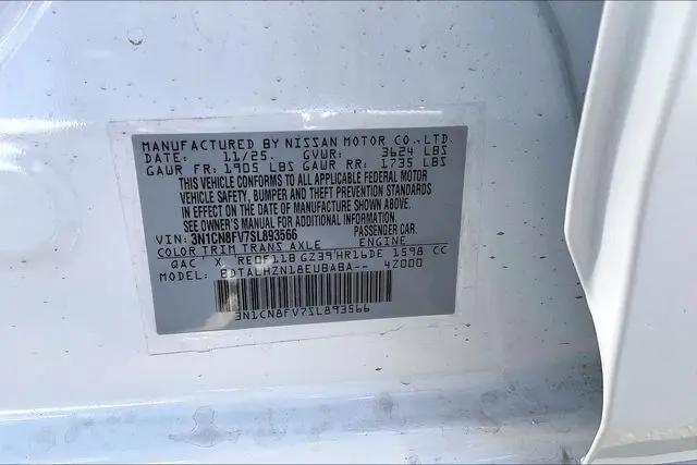 2025 Nissan Versa 1.6 SR