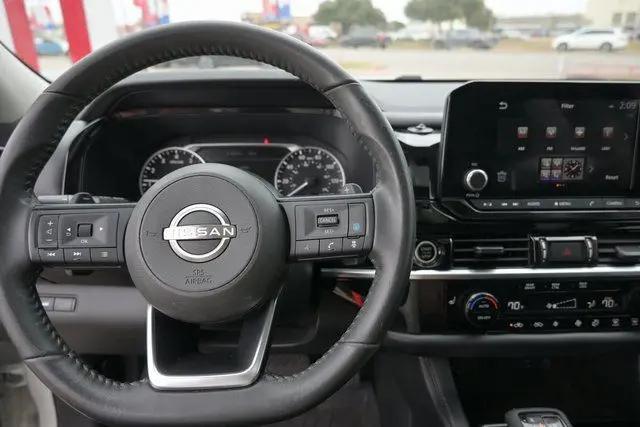 2024 Nissan Pathfinder SV FWD