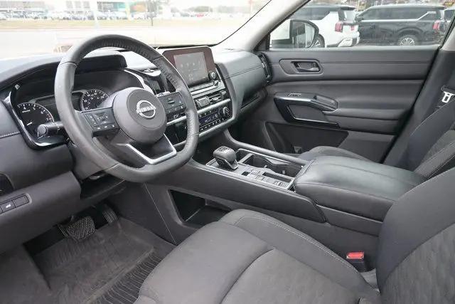 2024 Nissan Pathfinder SV FWD