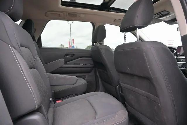2024 Nissan Pathfinder SV FWD