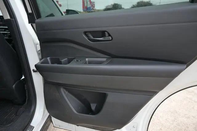 2024 Nissan Pathfinder SV FWD