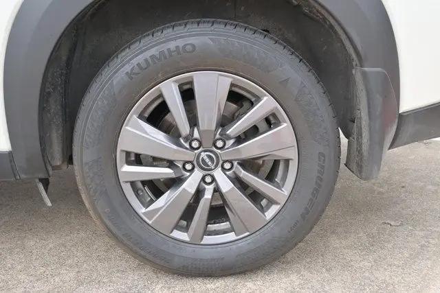 2024 Nissan Pathfinder SV FWD