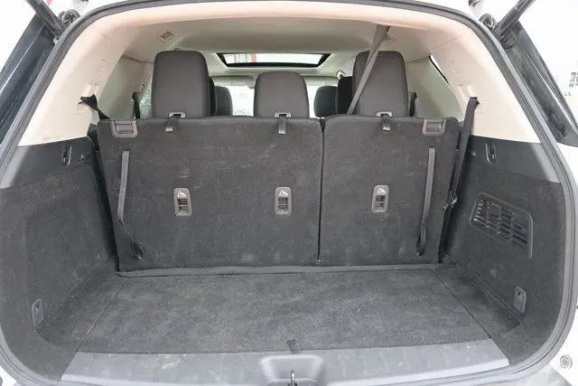 2024 Nissan Pathfinder SV FWD