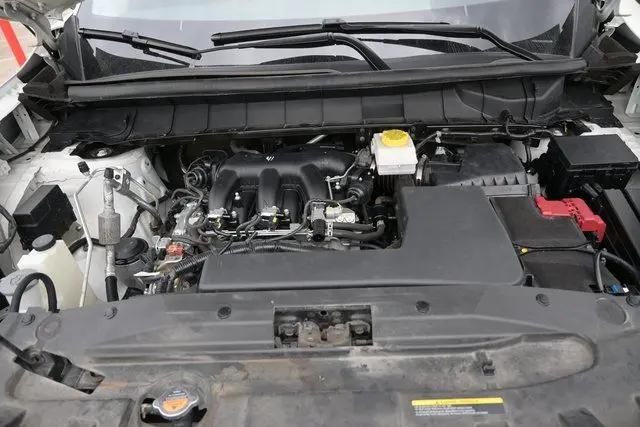 2024 Nissan Pathfinder SV FWD