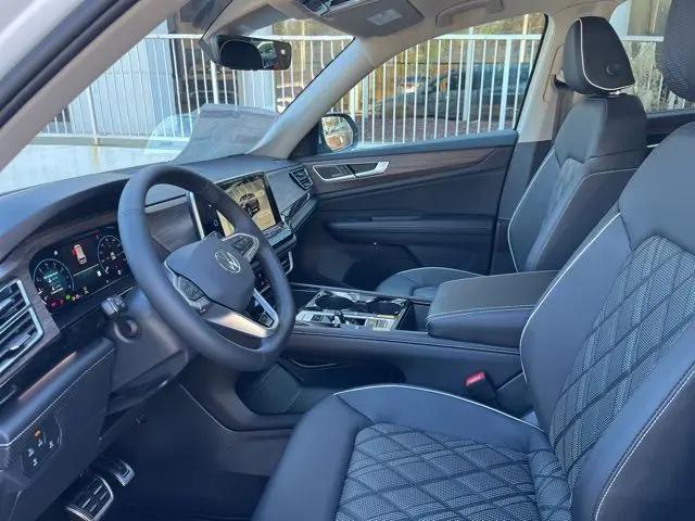 2026 Volkswagen Atlas SEL Premium R-Line