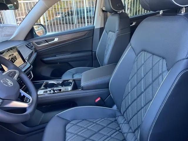 2026 Volkswagen Atlas SEL Premium R-Line