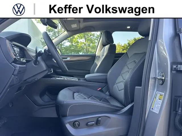 2026 Volkswagen Atlas SE with Technology