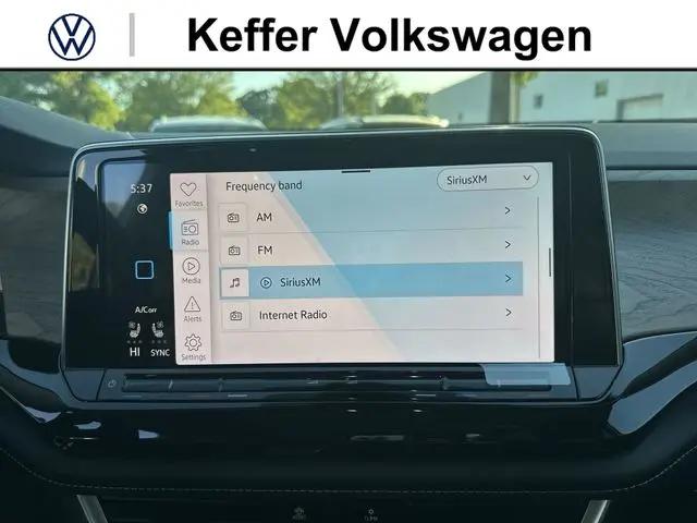 2026 Volkswagen Atlas SE with Technology