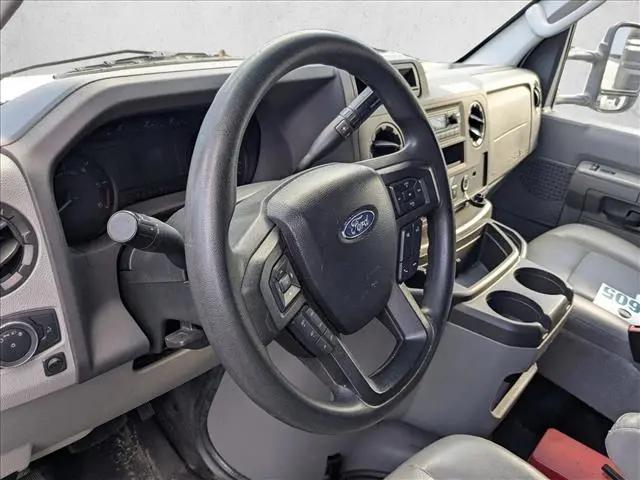 2024 Ford E-350 Cutaway Base