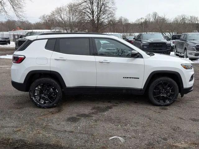 2026 Jeep Compass Latitude Altitude
