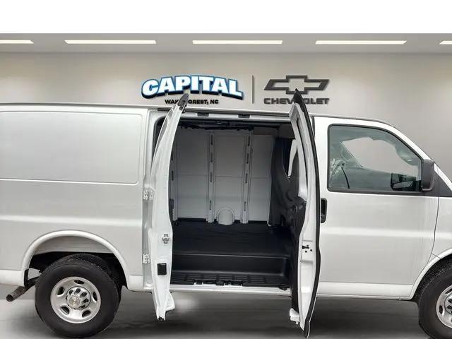 2025 Chevrolet Express Cargo Van RWD 2500 Regular Wheelbase WT