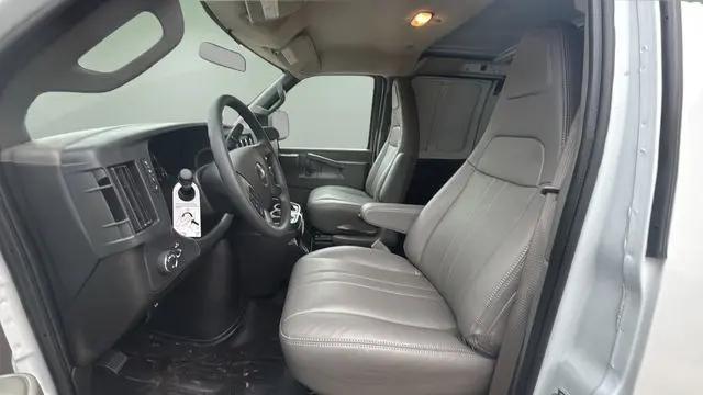 2025 Chevrolet Express Cargo Van RWD 2500 Regular Wheelbase WT