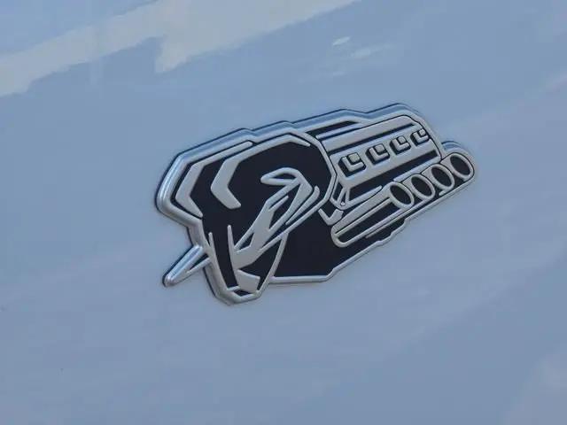 2026 Ram 1500 Limited Crew Cab 4x4 5'7" Box