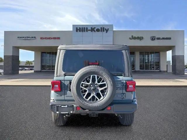2026 Jeep Wrangler 4-Door Sahara 4x4