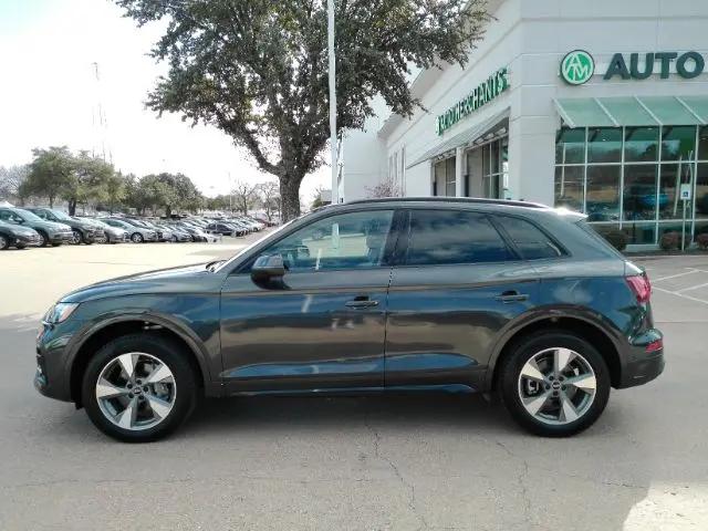 2025 Audi Q5 Premium 40 TFSI quattro S tronic