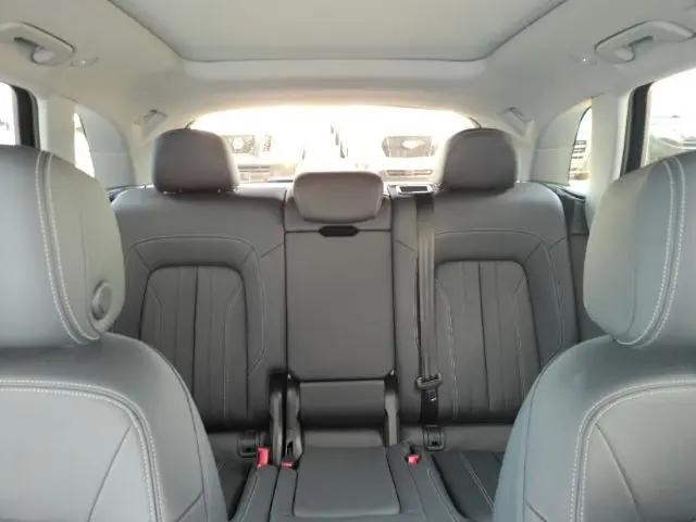 2025 Audi Q5 Premium 40 TFSI quattro S tronic