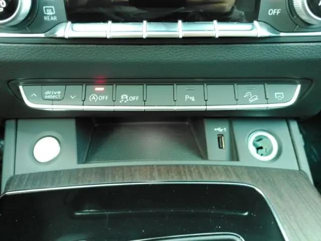 2025 Audi Q5 Premium 40 TFSI quattro S tronic
