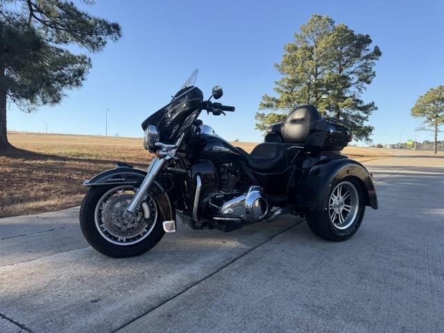 2016 Harley-Davidson Tri Glide Ultra FLHTCUTG
