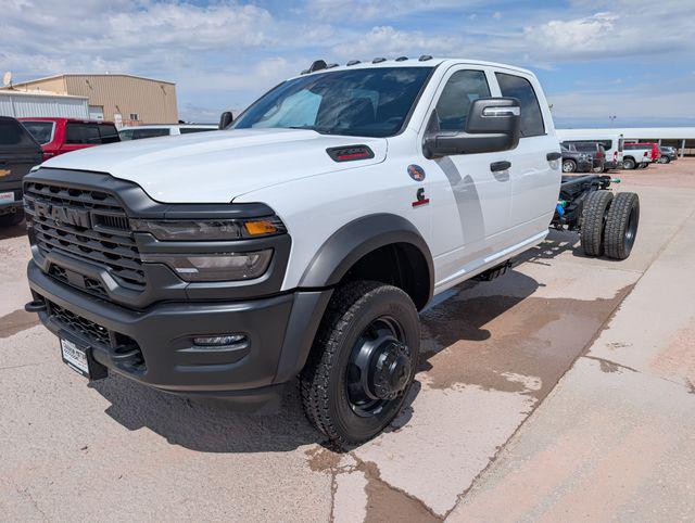 2026 RAM Ram 5500 Chassis Cab RAM 5500 TRADESMAN CHASSIS CREW CAB 4X4 84 CA