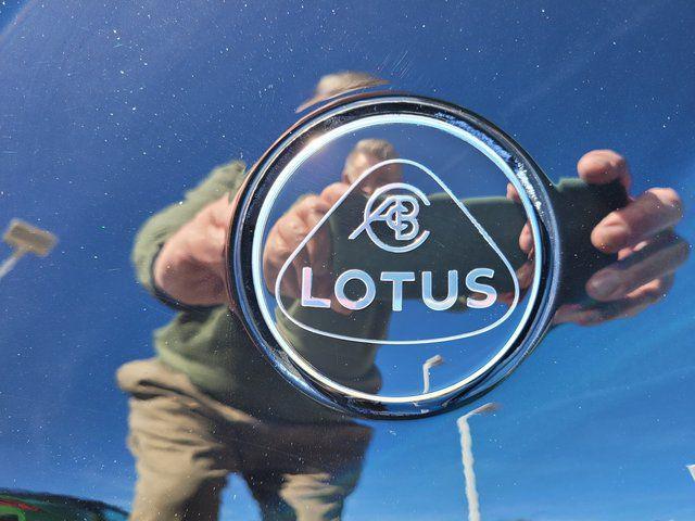 2026 Lotus Emira Turbo SE - Photo 9