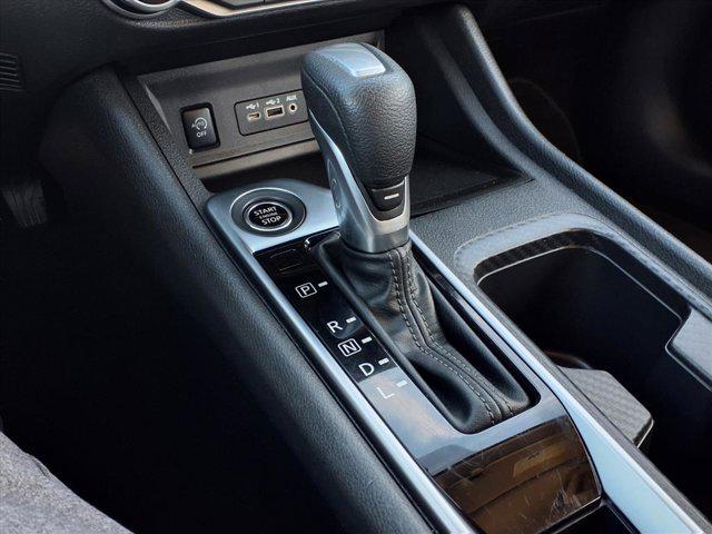 2024 Nissan Sentra SV Xtronic CVT