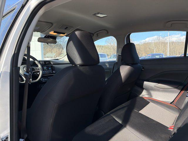 2025 Nissan Versa 1.6 SR