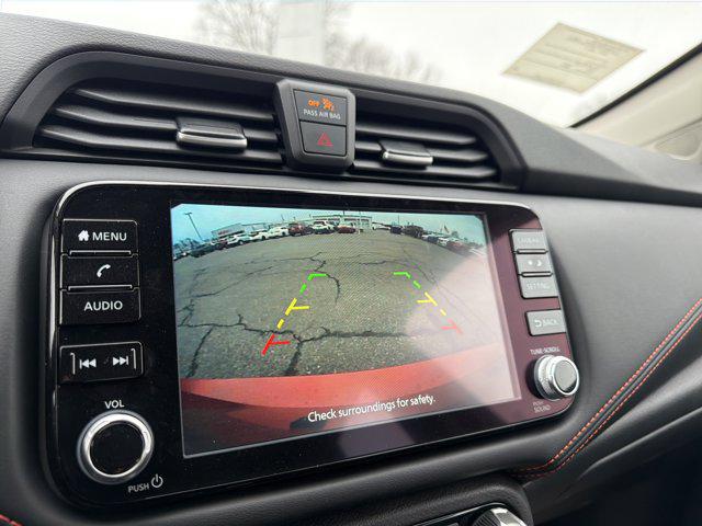 2025 Nissan Versa 1.6 SR
