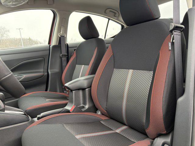 2025 Nissan Versa 1.6 SR