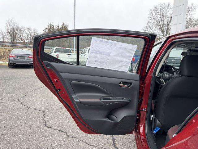 2025 Nissan Versa 1.6 SR
