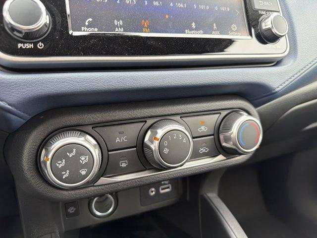 2025 Nissan Versa 1.6 SV