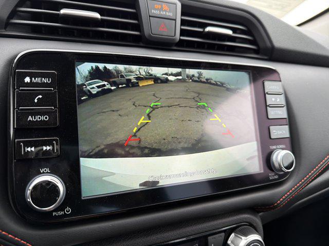 2025 Nissan Versa 1.6 SR