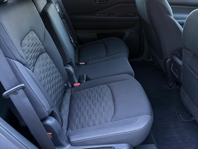 2023 Nissan Pathfinder S 4WD