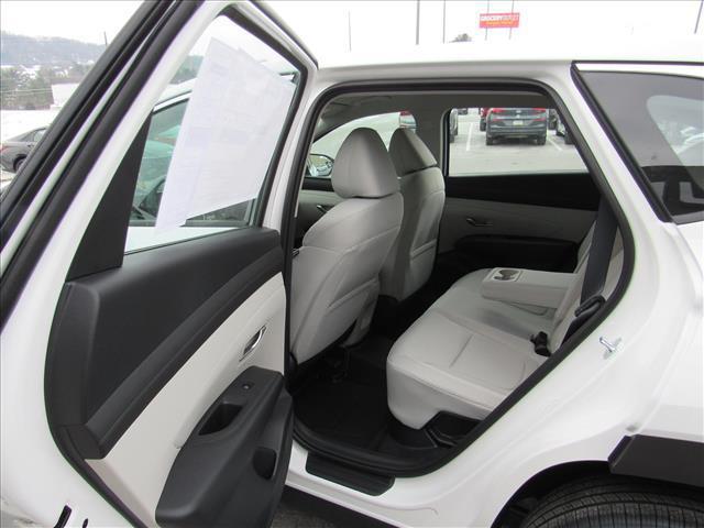 2026 Hyundai Tucson Hybrid Blue SE