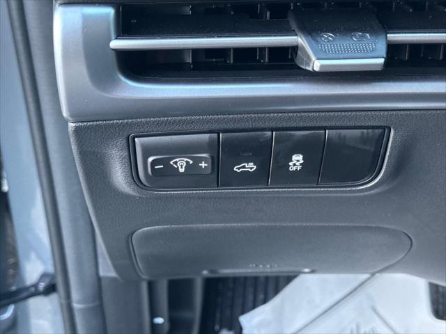 2026 Hyundai Santa Cruz SEL Activity