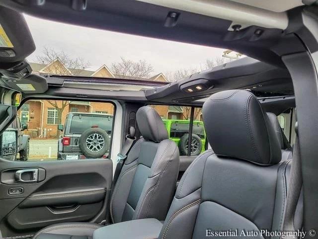 2026 Jeep Wrangler 4-Door Sahara 4x4
