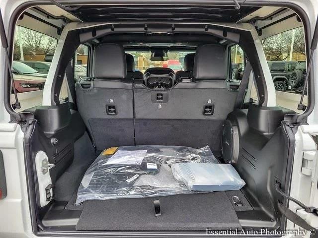 2026 Jeep Wrangler 4-Door Sahara 4x4