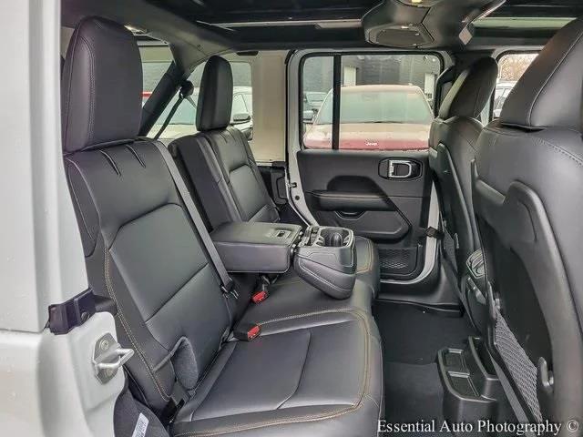 2026 Jeep Wrangler 4-Door Sahara 4x4