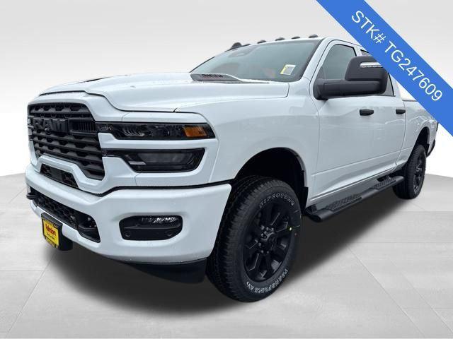 2026 RAM Ram 2500 RAM 2500 BLACK EXPRESS CREW CAB 4X4 64 BOX