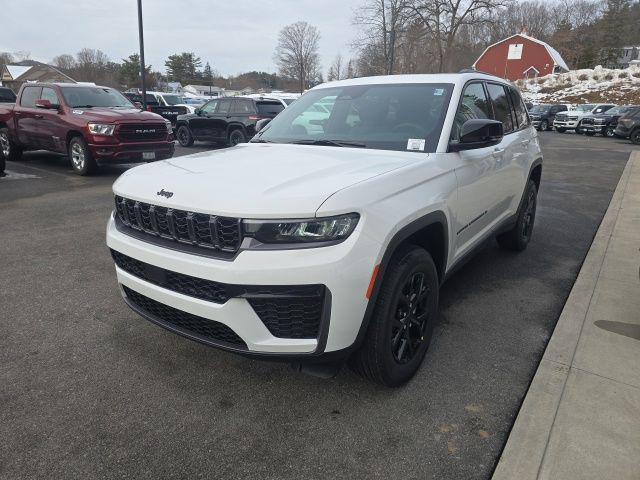 2026 Jeep Grand Cherokee GRAND CHEROKEE LAREDO ALTITUDE 4X4