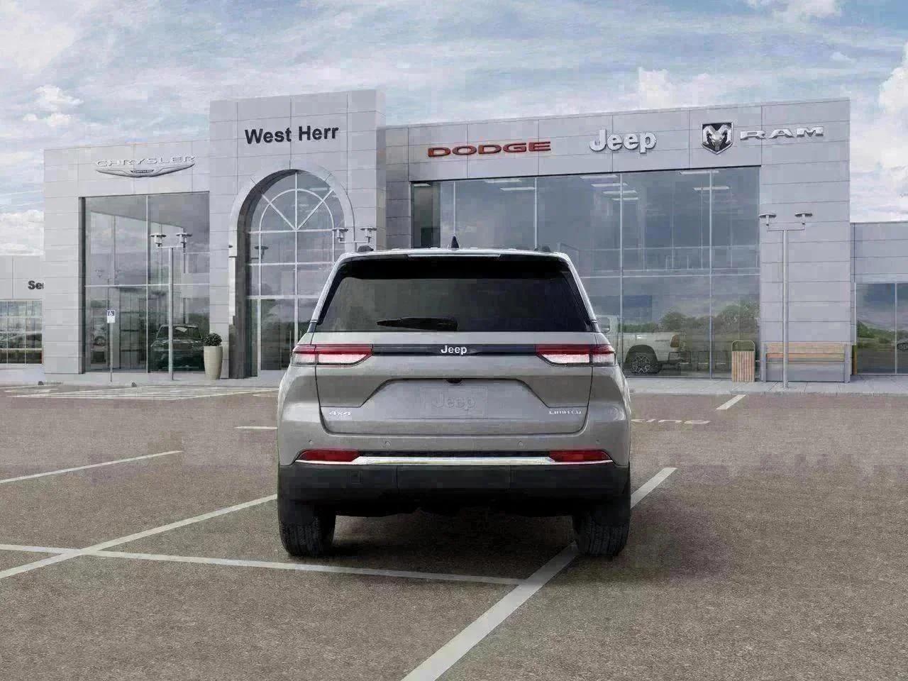 New 2026 Silver Zynith Exterior Paint Jeep Limited image 33