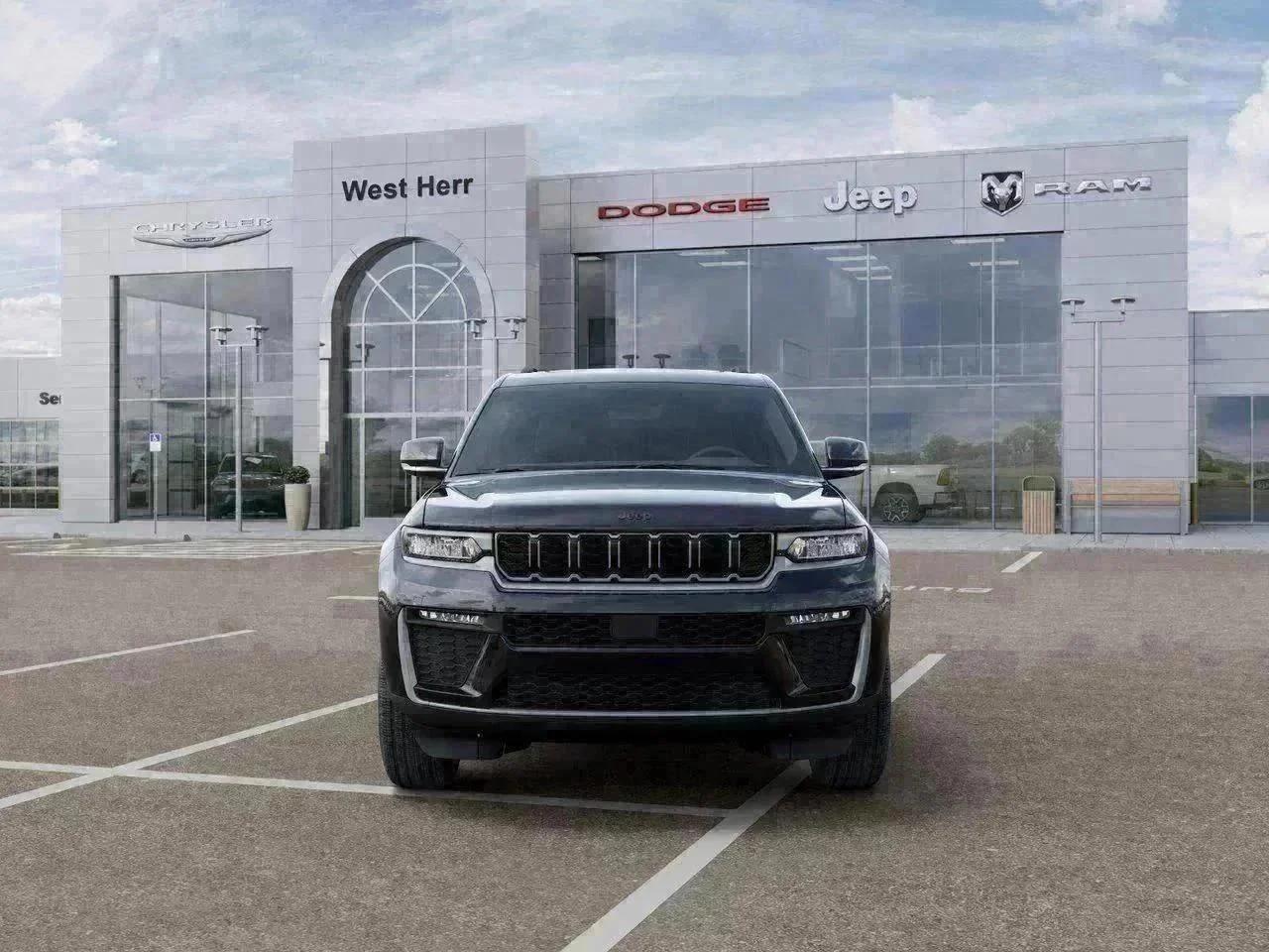 New 2026 Diamond Black Crystal Pearl-Coat Exterior Paint Jeep Limited image 32