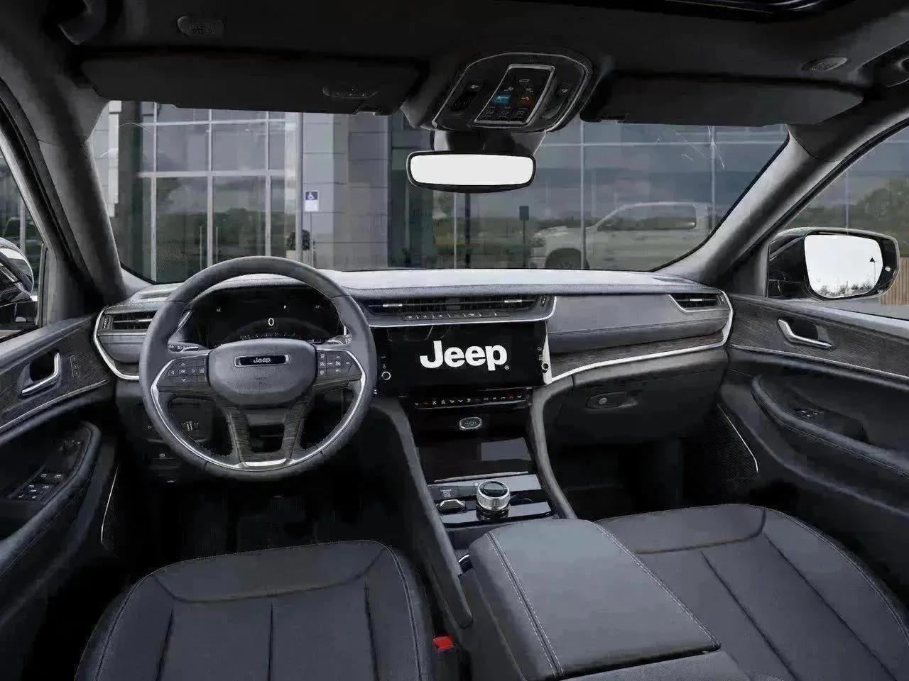 New 2026 Diamond Black Crystal Pearl-Coat Exterior Paint Jeep Limited image 40